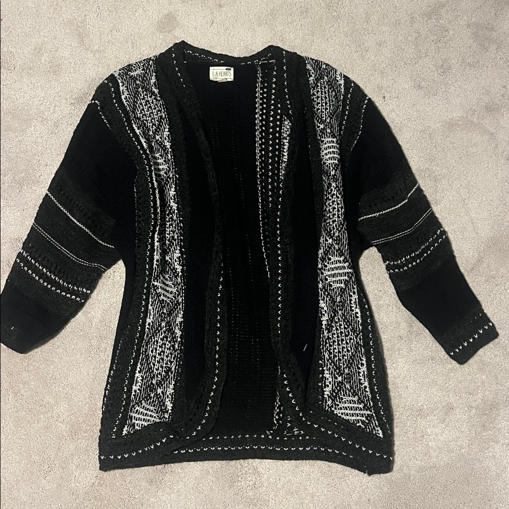 one size black and grey knit L.A. Hearts cardigan